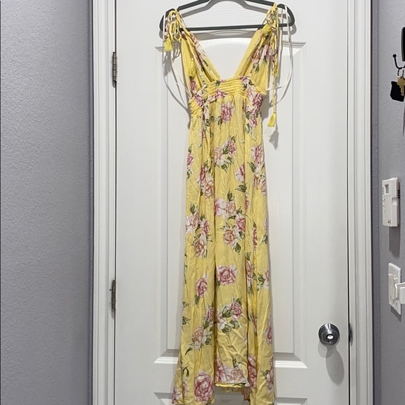 Yellow Summer Maxi Dress - Picture 4 of 5